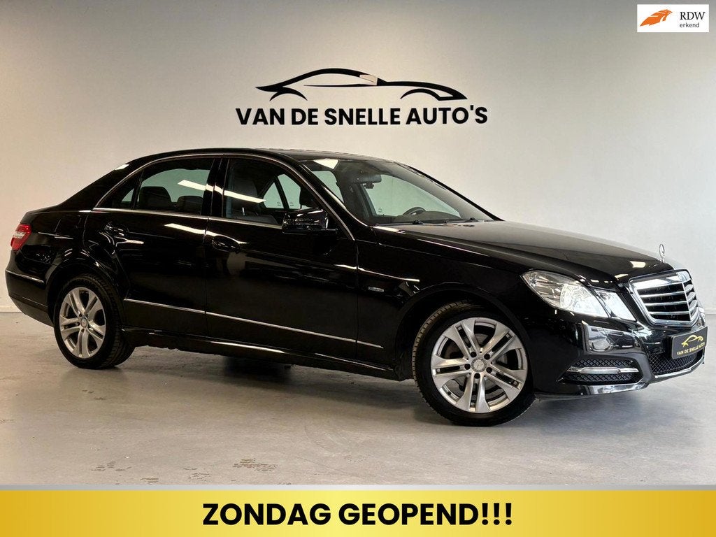 Mercedes-Benz E-klasse 220 CDI Business Class Avantgarde AUT, Auto's, Mercedes-Benz, Automaat, Euro 5, Achterwielaandrijving, Gebruikt