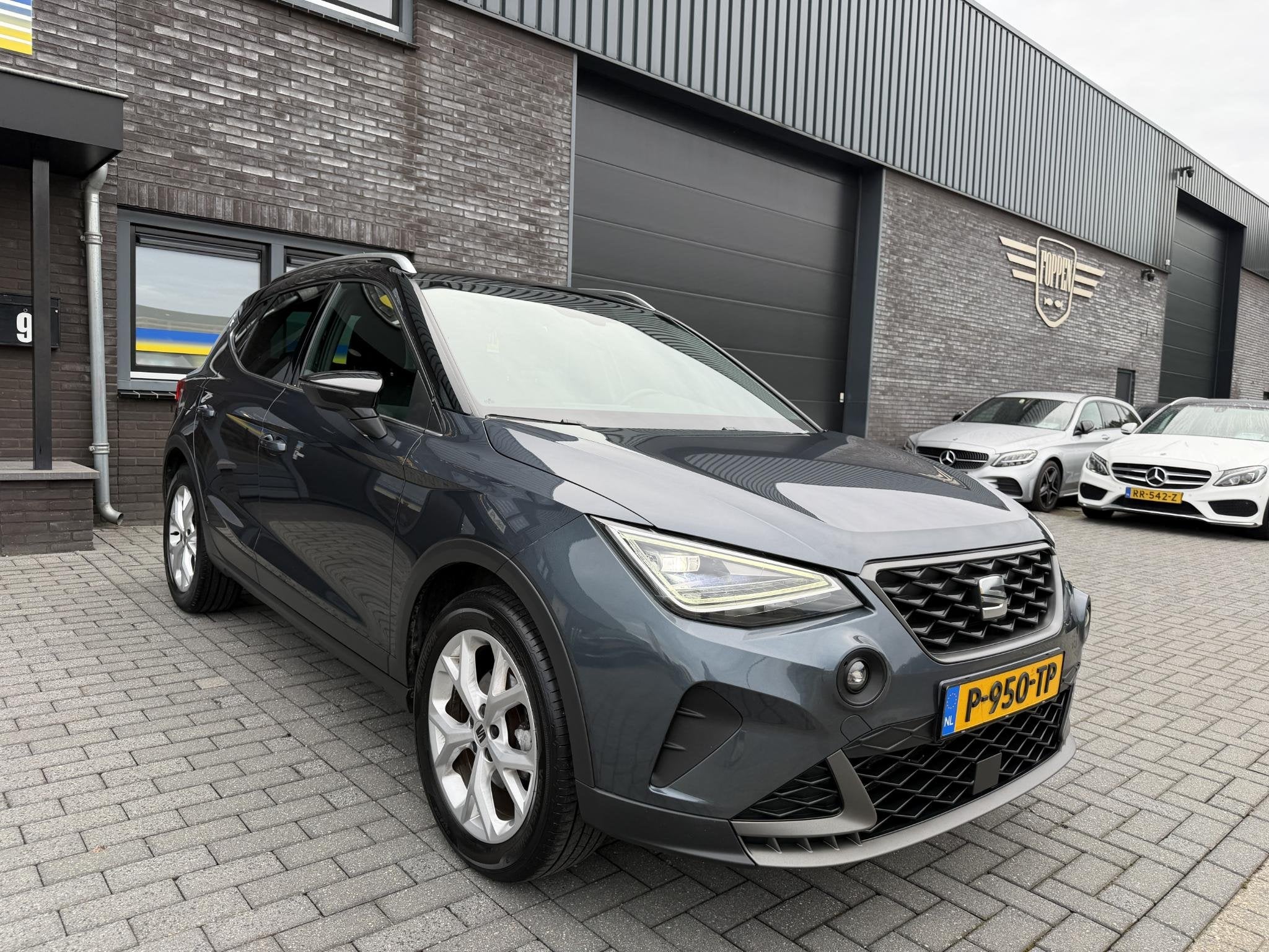 SEAT Arona 1.0 TSI FR Business Intense | 1E EIGENAAR | 3/6/1, Auto's, Automatische klimaatregeling, 49 €/maand, Bedrijf, 3 cilinders