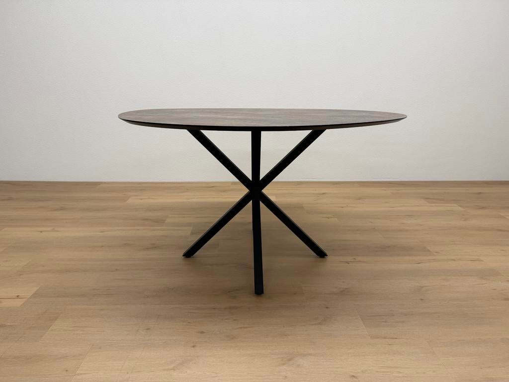 Organisch ronde eettafel 140cm - Direct Leverbaar, Rond, Ophalen of Verzenden, Zo goed als nieuw, Vijf personen of meer