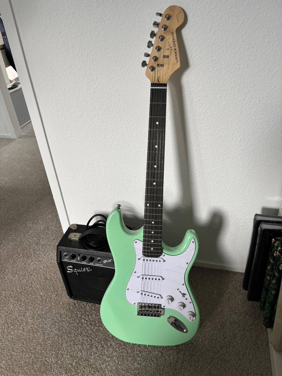 Startkit gitaar en versterker, Met versterker, Zo goed als nieuw, Solid body, Ophalen