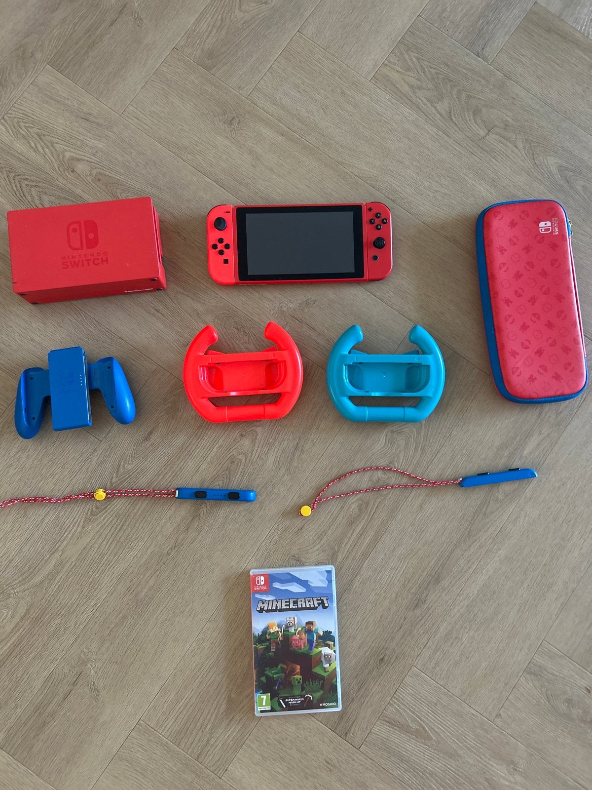 Nintendo Switch 1 met extra's en Minecraft, Spelcomputers en Games, Met 2 controllers, Ophalen of Verzenden, Switch Original, Gebruikt