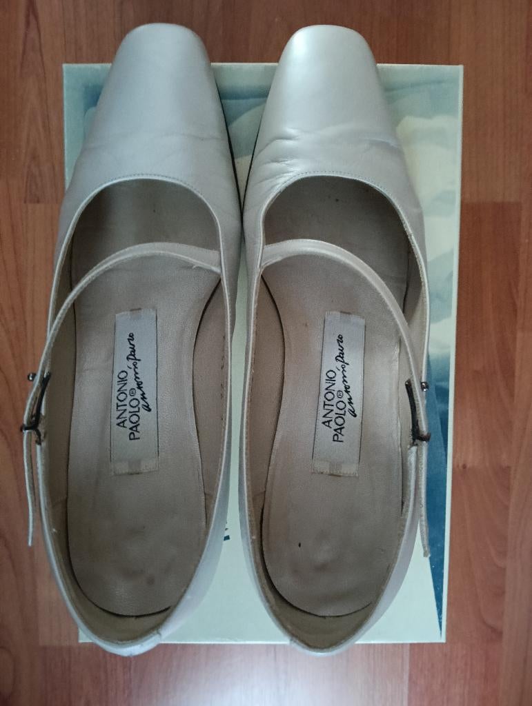 mooie parelmoer witte pumps, Kleding | Dames, Schoenen, Pumps, Antonio/paolo, Wit, Ophalen of Verzenden