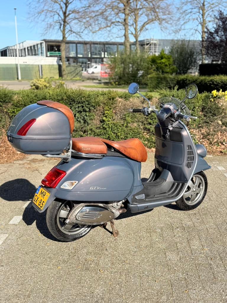 Vespa GTV 250 ie motor scooter GTS 300 125 - foto 2