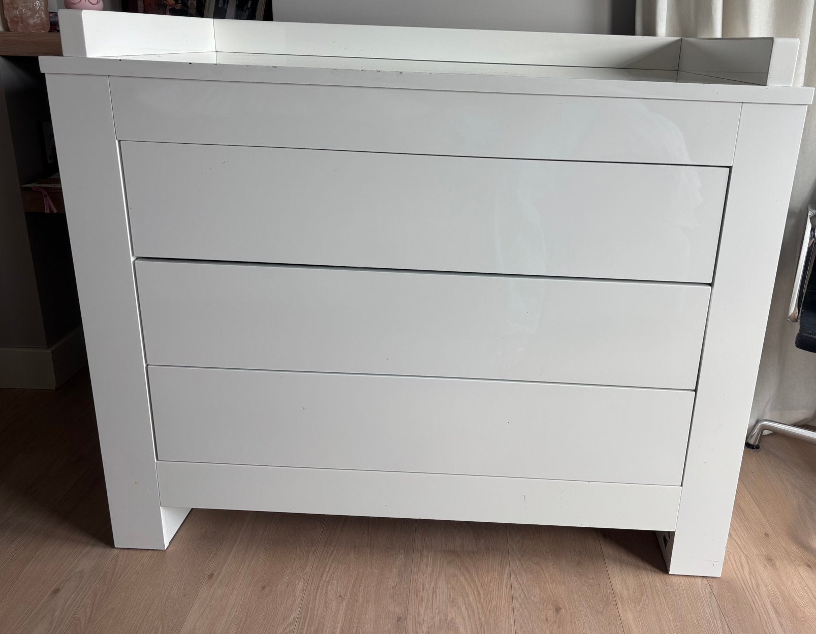 Commode Kidsmill Alaska hoogglans wit gebruikt, Kinderen en Baby's, Kinderkamer | Commodes en Kasten, Ophalen, Gebruikt, Commode