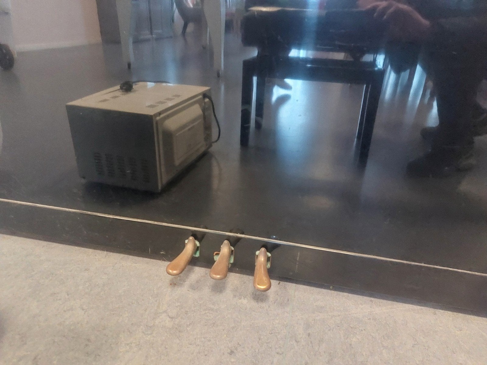 August Förster Piano - Zwart Hoogglans, Muziek en Instrumenten, Piano's, Zwart, Ophalen of Verzenden, Zo goed als nieuw, Piano