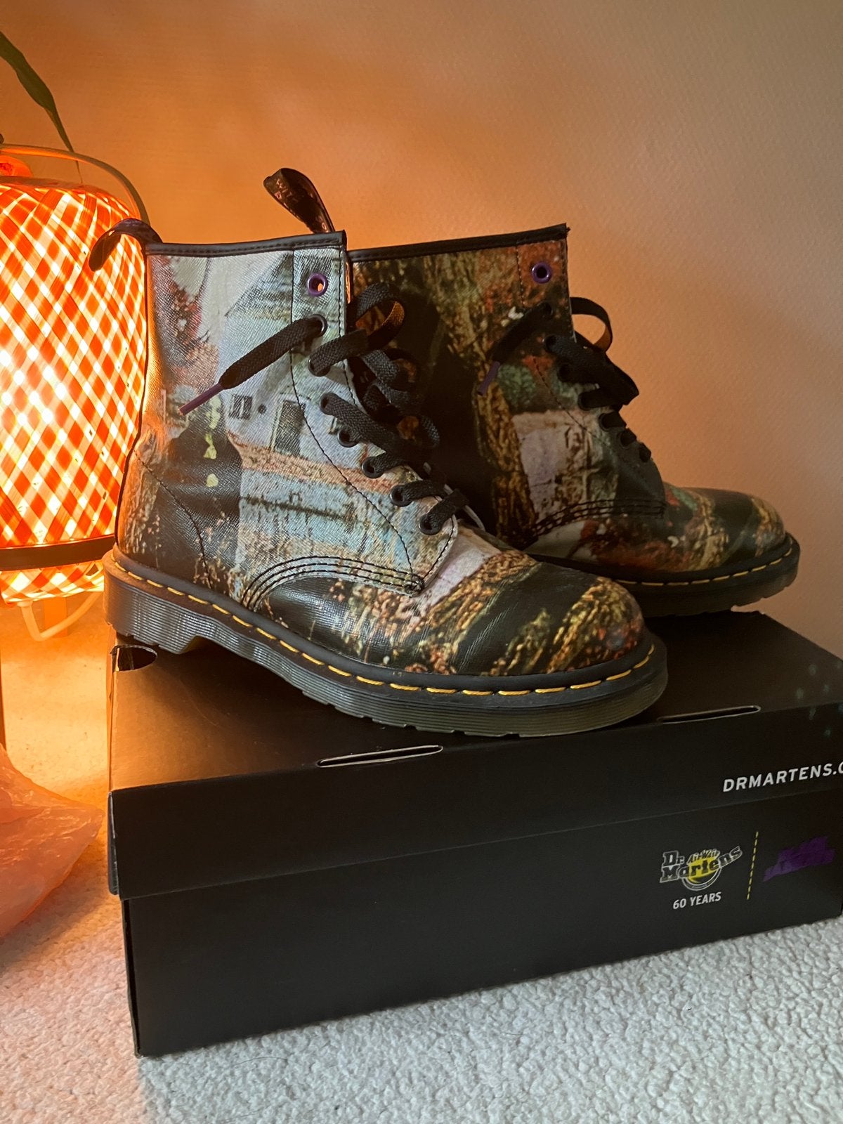 Dr martens limited edition ozzy osbourne, black Sabbath, Ophalen of Verzenden, Zo goed als nieuw, Zwart, Sneakers of Gympen