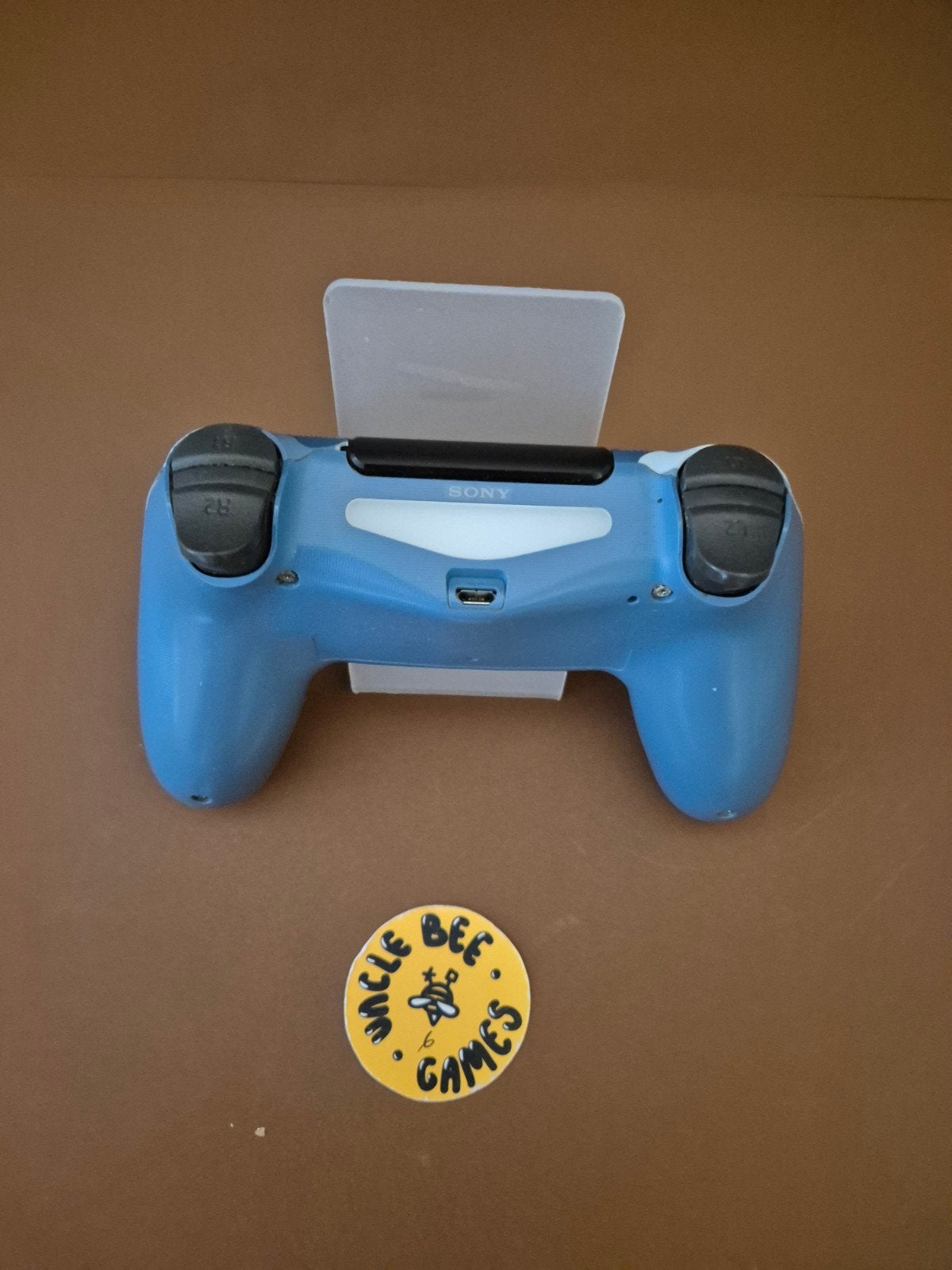 Sony Dualshock 4 V2 Controller Camo Blue, Verzenden, Vanaf 3 jaar, 1-7-1 Konan, Minato-ku, Tokyo 108-0075, Japan, Support@playstation.com