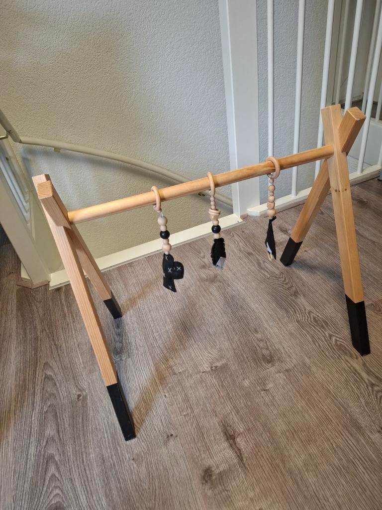 Leuke houten babygym, Ophalen, Zo goed als nieuw