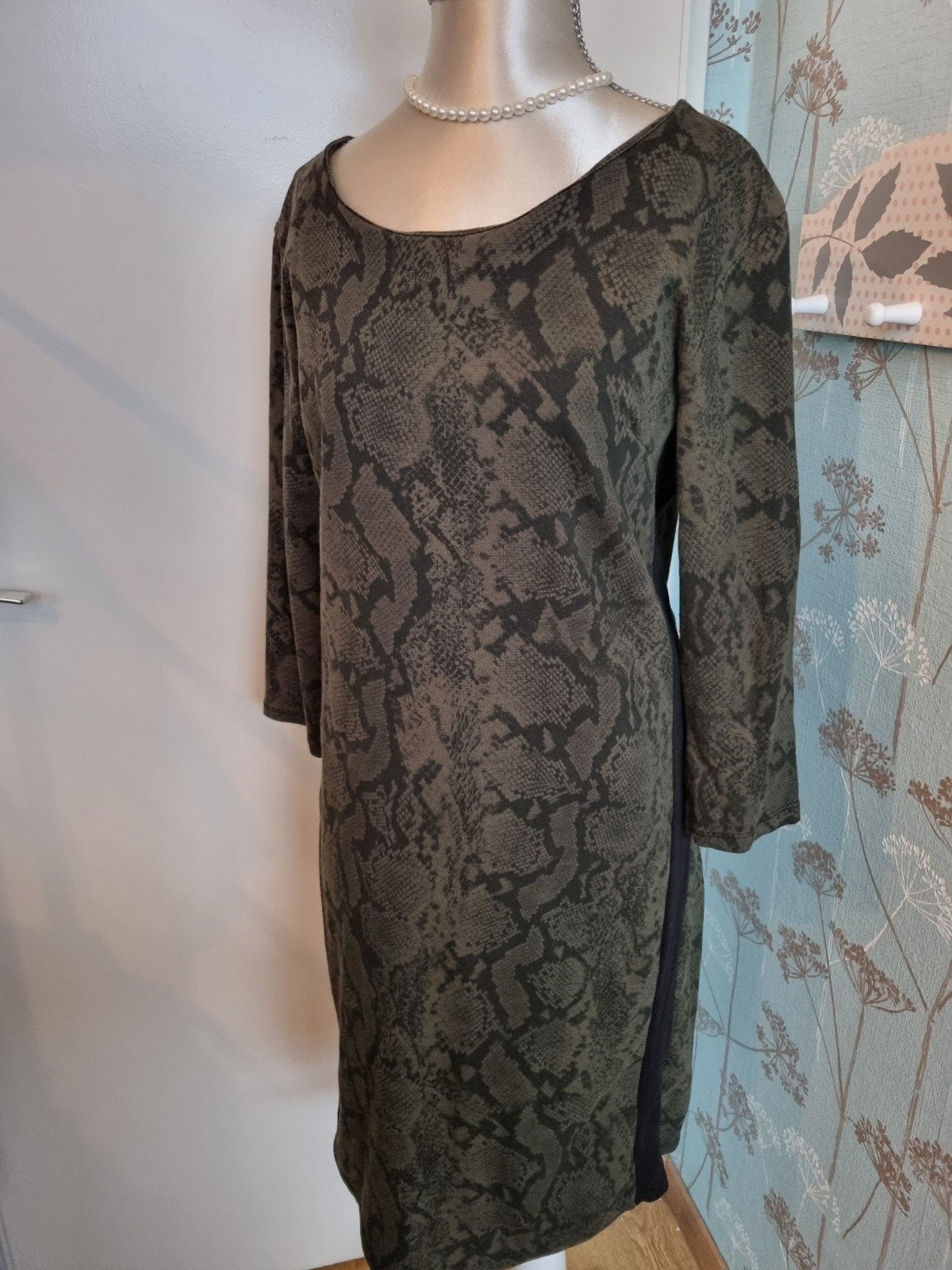 Dames jurk maat M, Kleding | Dames, Jurken, Maat 38/40 (M), Ophalen of Verzenden, Knielengte, Groen