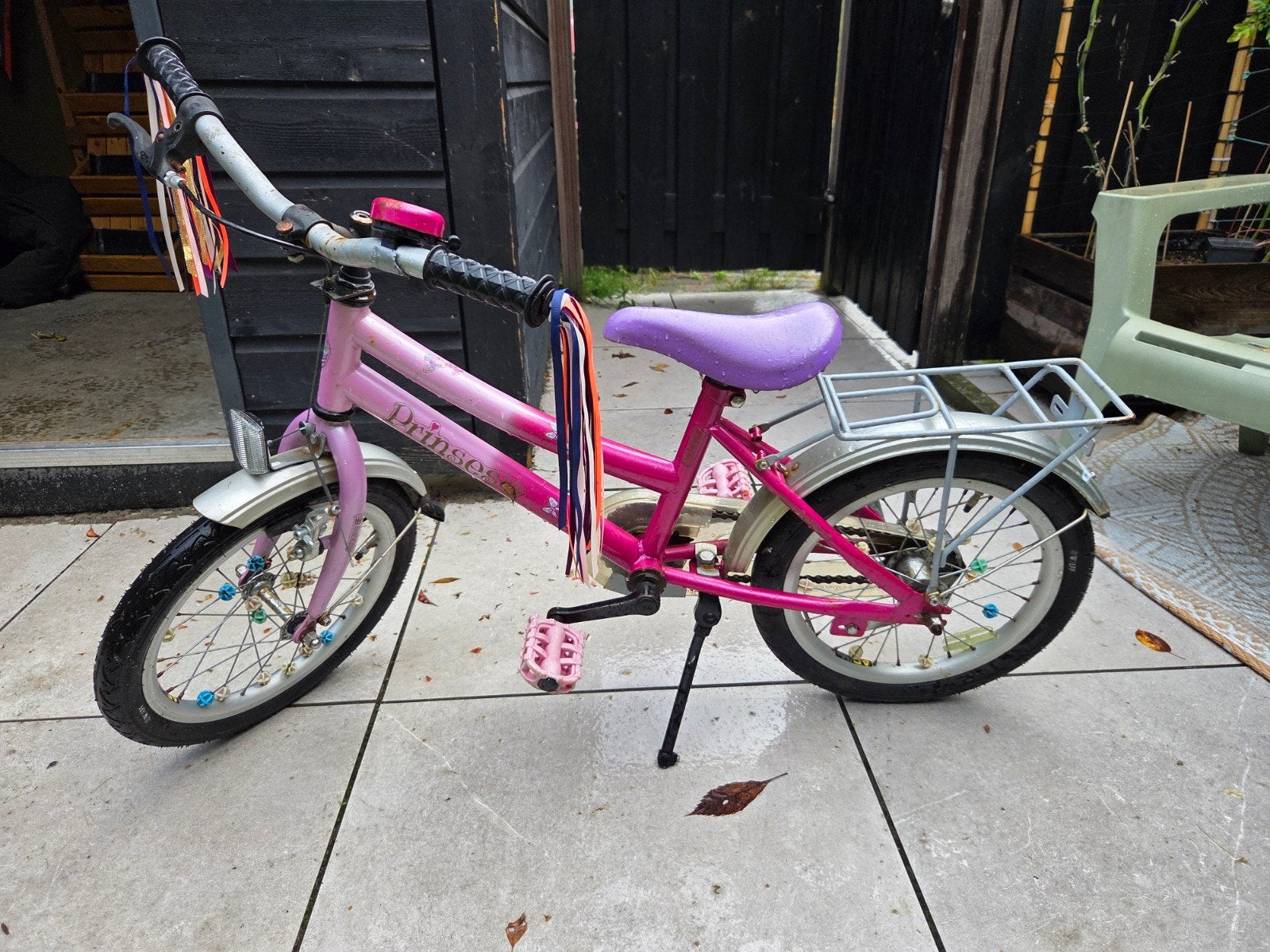 Roze kinderfiets 16 inch -Loekie  Prinses, Fietsen en Brommers, Fietsen | Kinderfietsjes, Ophalen, Terugtraprem, Prinses, 16 tot 20 inch