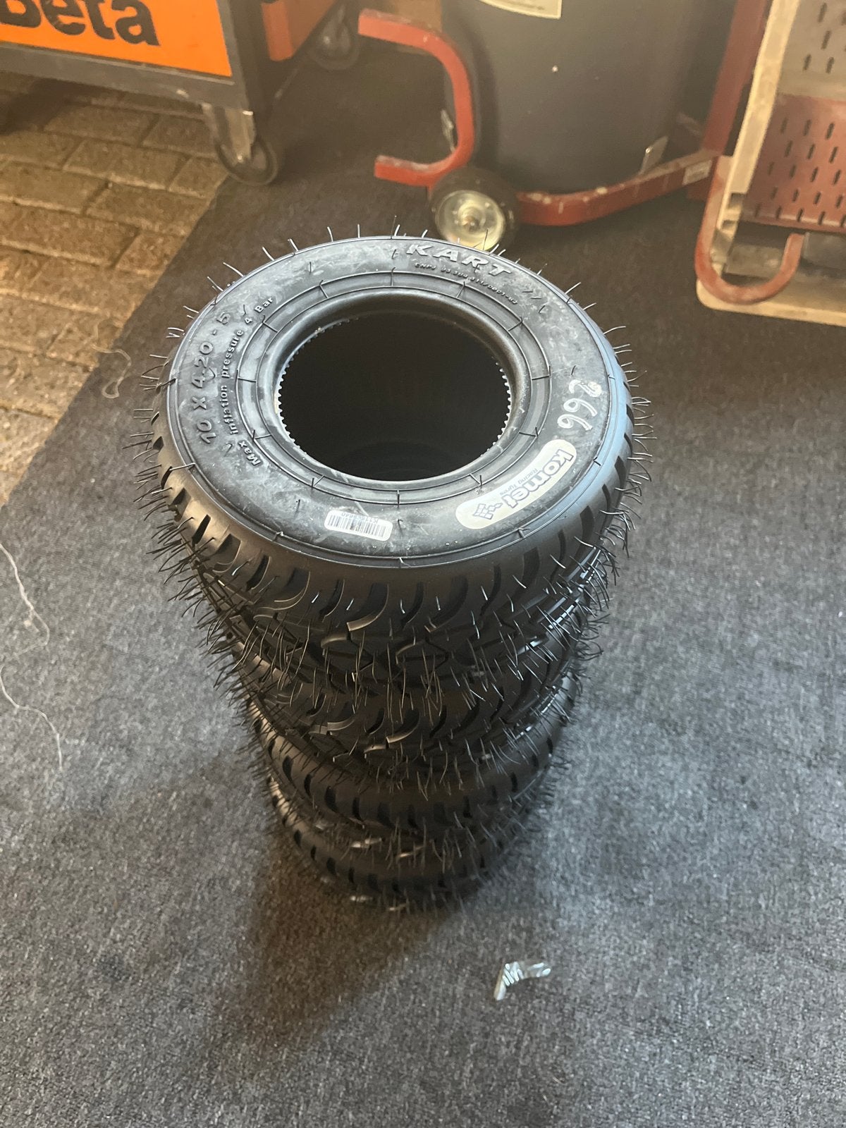 Nieuw Komet kartbanden, K3W, Ophalen of Verzenden, Gebruikt