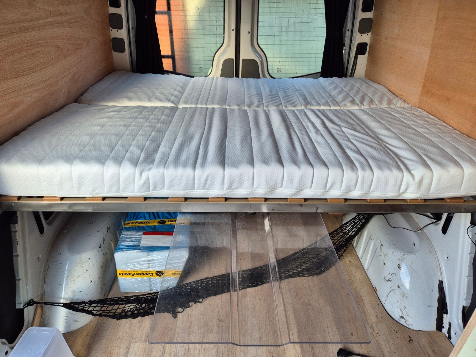 Bed voor Crafter / Sprinter, Caravans en Kamperen, Ophalen, Gebruikt