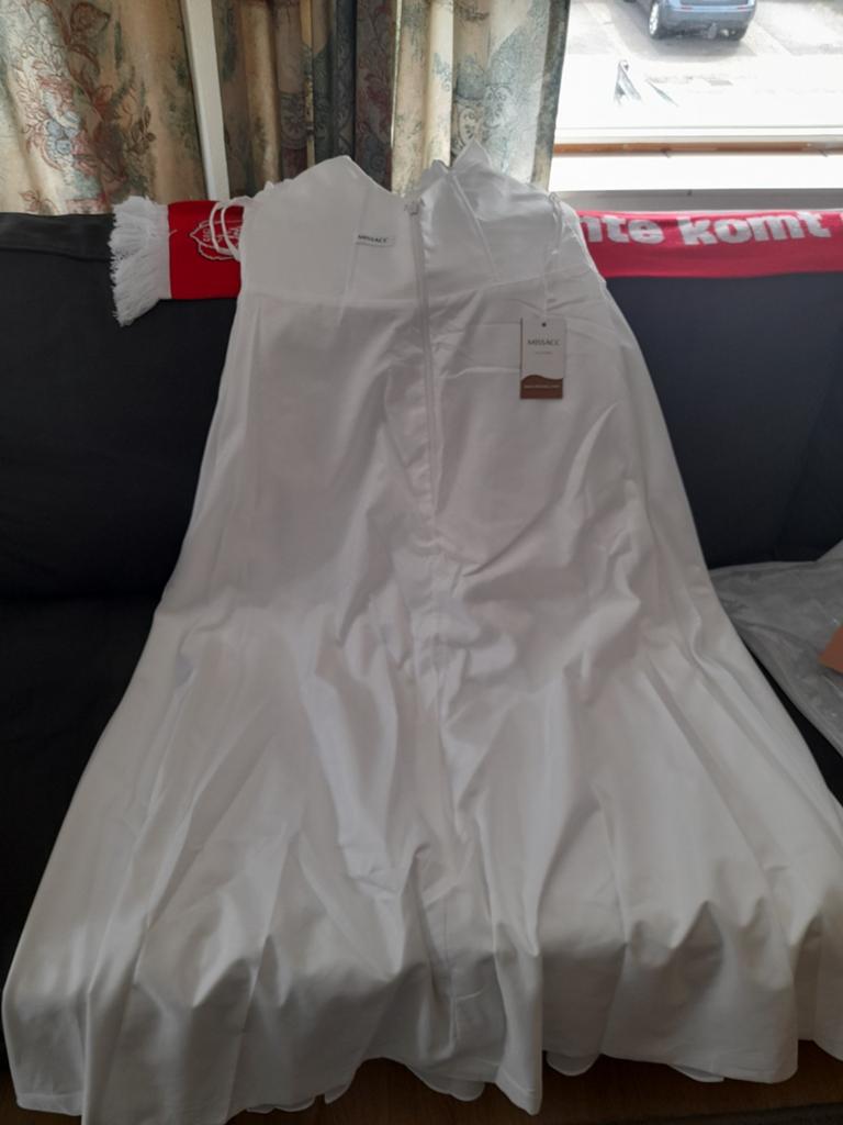 Nieuwe witte Missacc jurk, maat M, Kleding | Dames, Jurken, MISSACC, Wit, Nieuw, Onder de knie