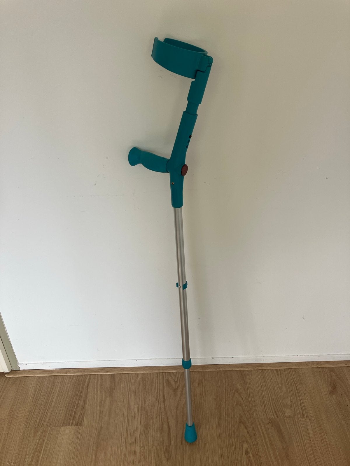 Turquoise kruk rechtshandig, Ophalen