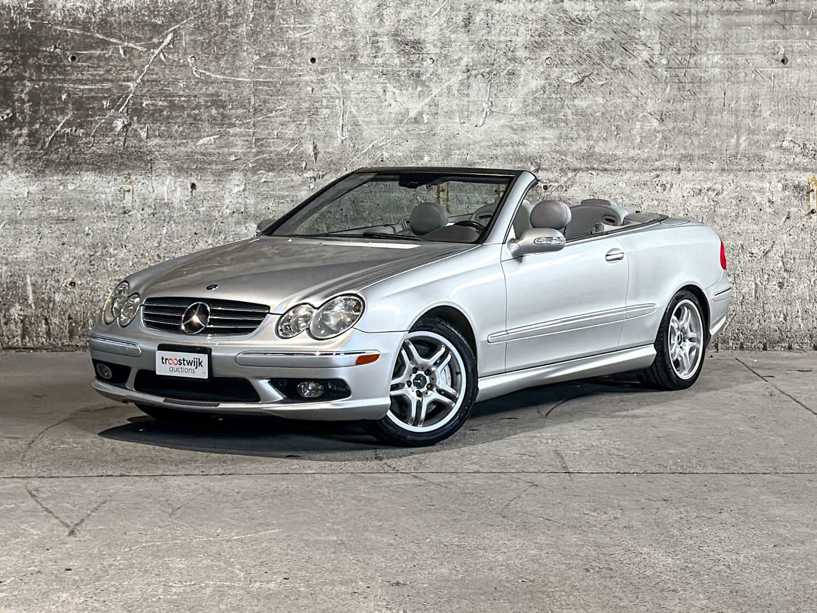 Mercedes-Benz CLK55 AMG V8 2004 CLK-Klasse -Youngtimer-, Auto's, Automaat, Gebruikt, Cabriolet, Bedrijf