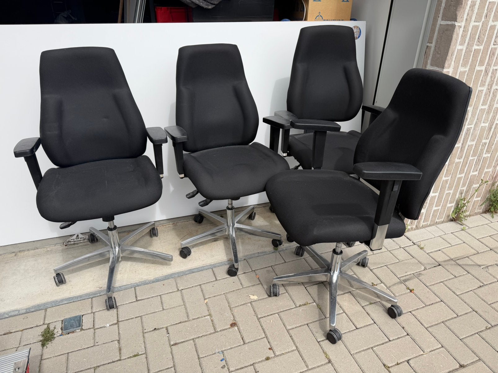4 Bureaustoelen met armleuningen - Zo goed als nieuw, Ophalen, Zo goed als nieuw, Zwart, Bureaustoel