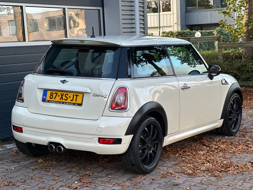 MINI 1.6 COOPER S CHILI YOUNGTIMER (bj 2007), Auto's, Mini, Gebruikt, 4 stoelen, Origineel Nederlands, Bedrijf
