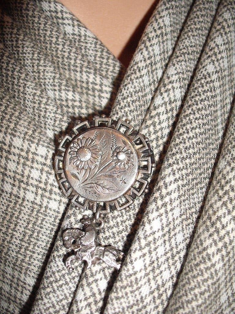 Antieke Broche / Doekspeld Zeeuwse Klederdracht / Ringrijden, Verzenden, Dames