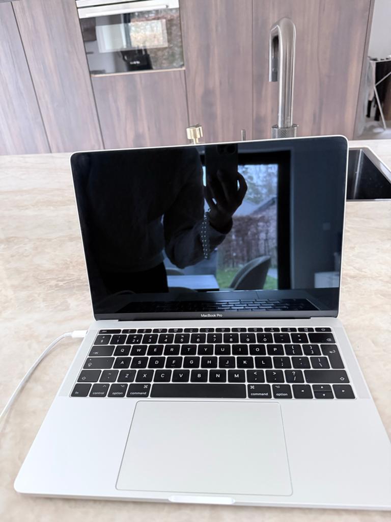 Macbook Pro 2017 13 inch, Computers en Software, Apple Macbooks, MacBook Pro, 2 tot 3 Ghz, 13 inch, Ophalen of Verzenden