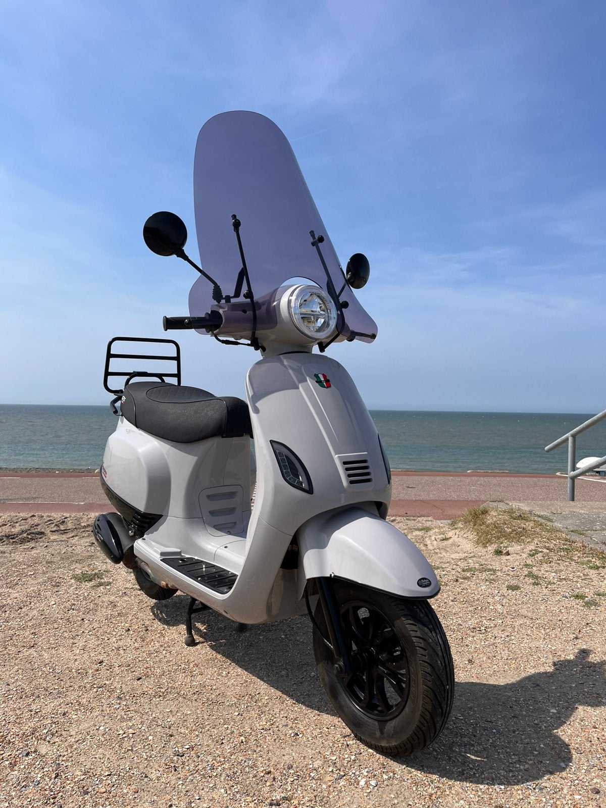Prachtige Toscana scooter kleur grijs, Ophalen, Zo goed als nieuw, Benzine