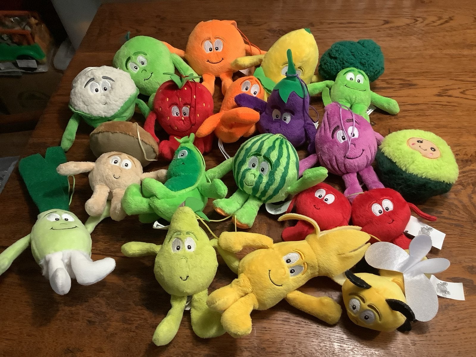 Lidl groenten/fruit mini's knuffels - steun KIKA!, Lidl, Overige typen, Ophalen of Verzenden, Zo goed als nieuw