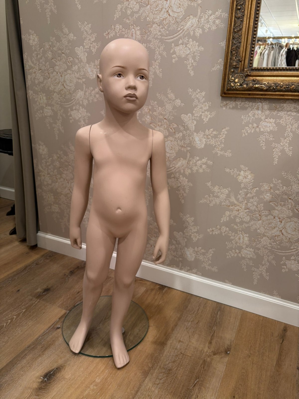 Kinderpaspop, Antiek en Kunst, Ophalen