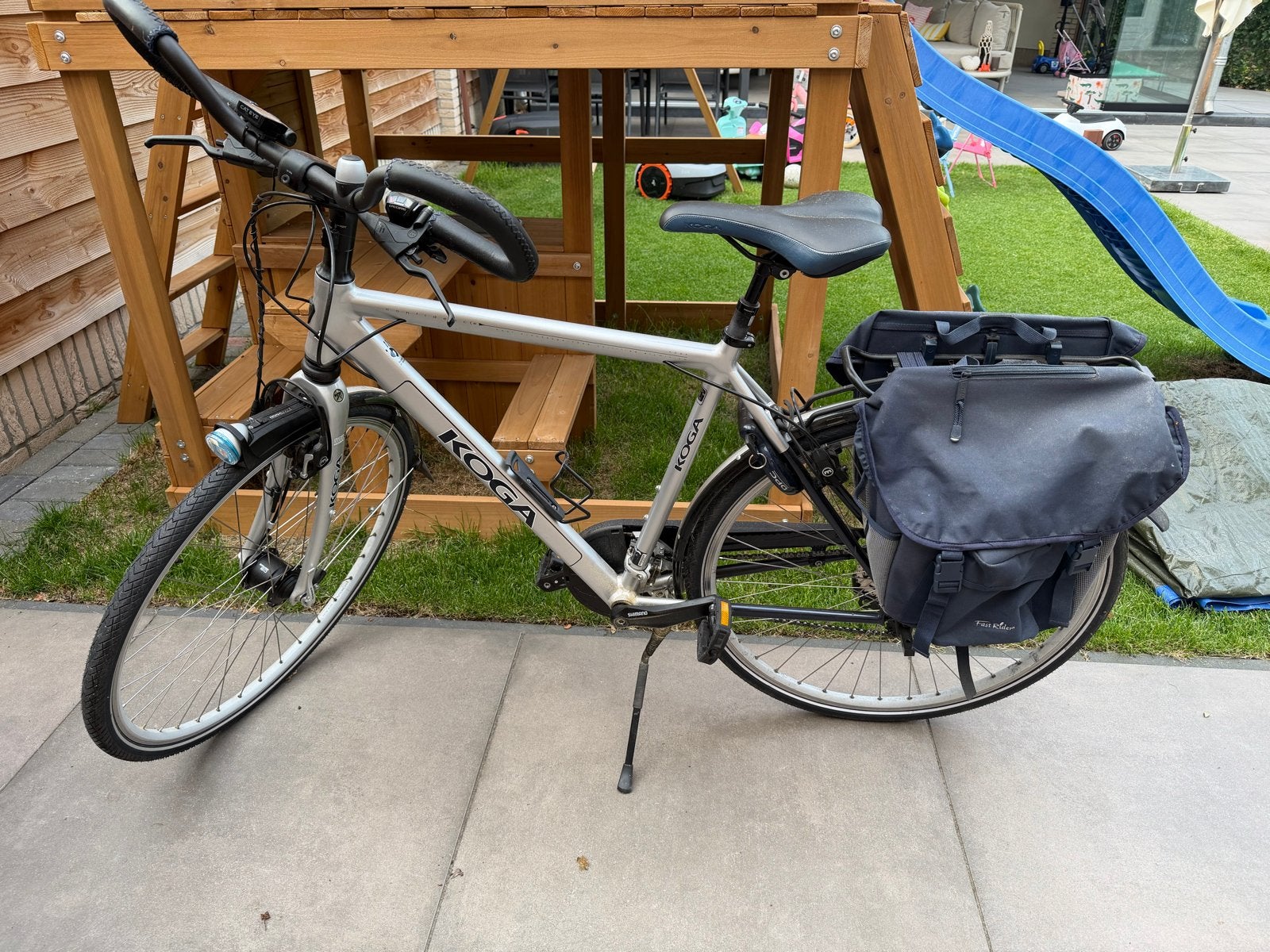 Koga herenfiets met fietstassen, Ophalen, 28 inch, Gebruikt, Velgrem