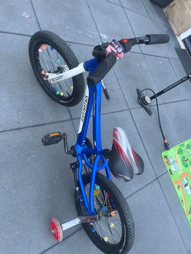 Specialized Hotrock Kinderfiets 16 inch, Zijwieltjes, Velgrem, Ophalen of Verzenden, 16 tot 20 inch