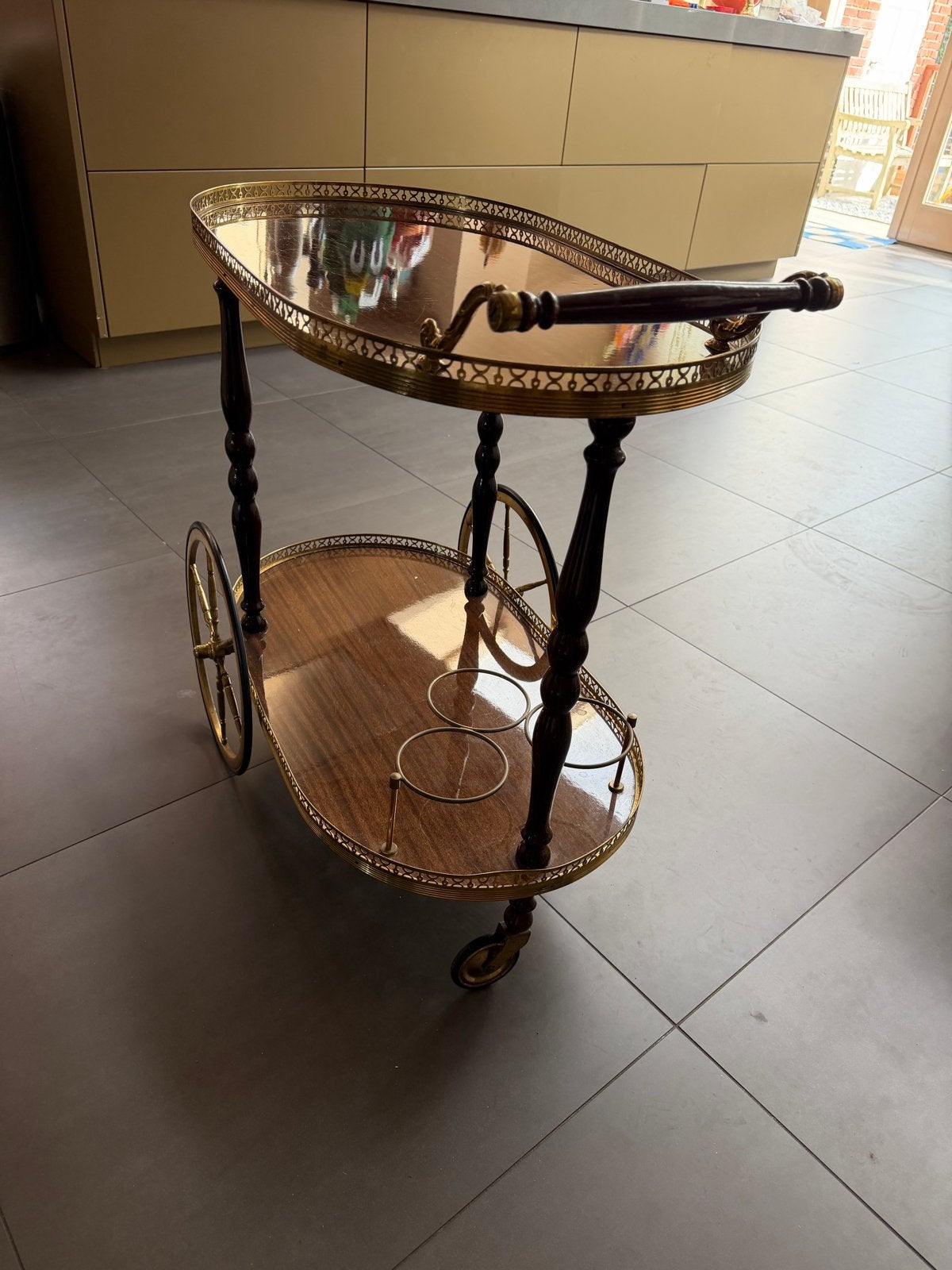 Vintage serveerwagen / theewagen, Ophalen