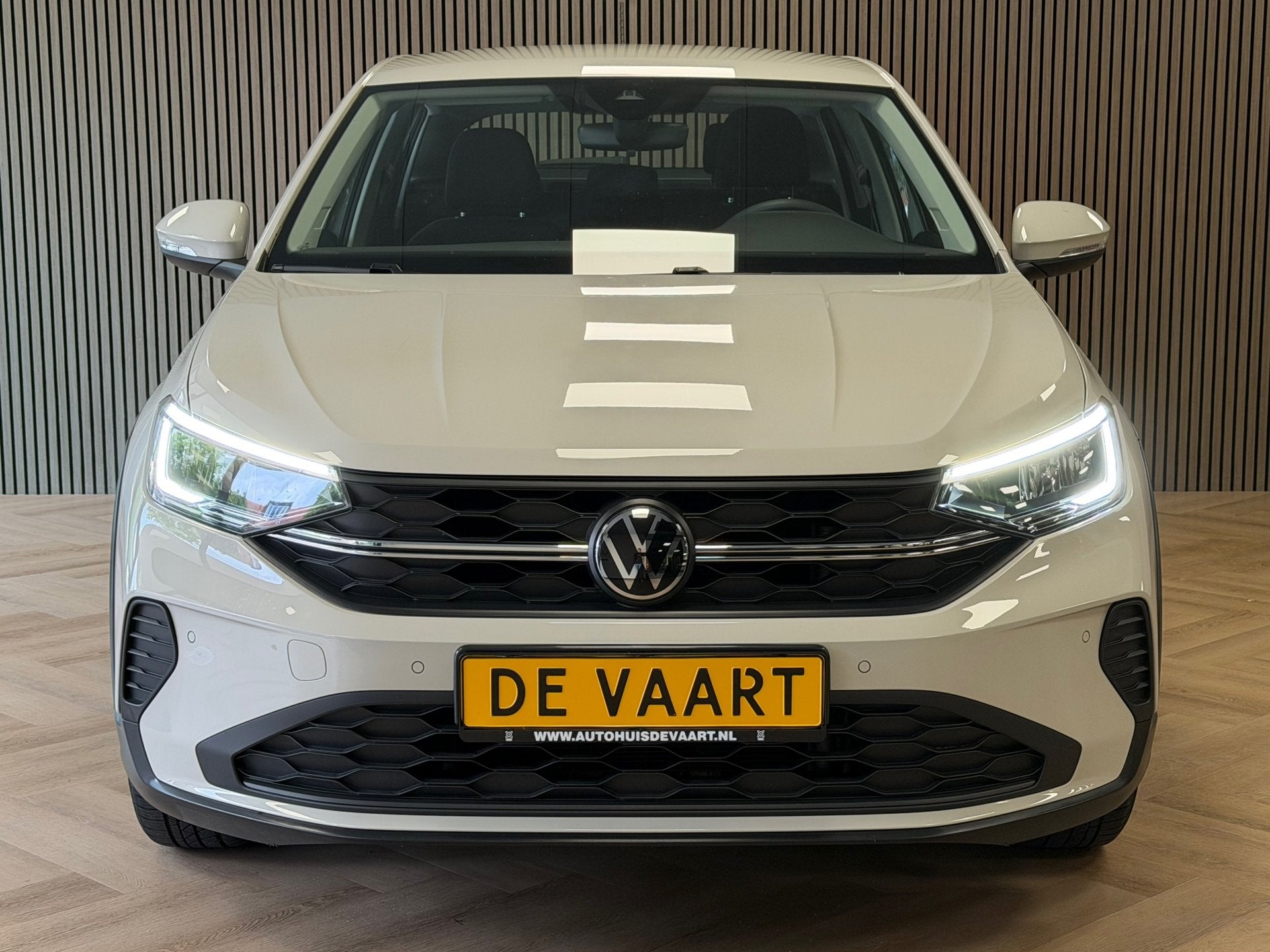 Volkswagen Taigo 1.0 TSI AIRCO APPLE CARPLAY STOELVERWARMING, Auto's, Voorwielaandrijving, Stof, Gebruikt, LED verlichting