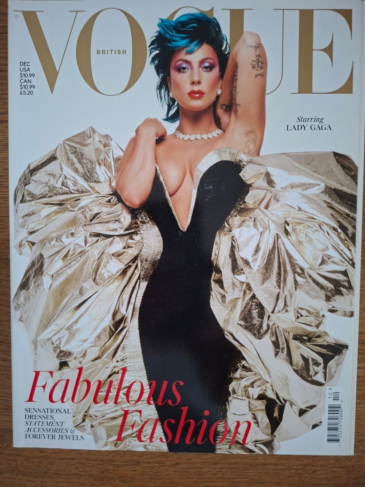 vogue u.k british lady gaga 2021 magazine, Boeken, Verzenden, Zo goed als nieuw, Glossy