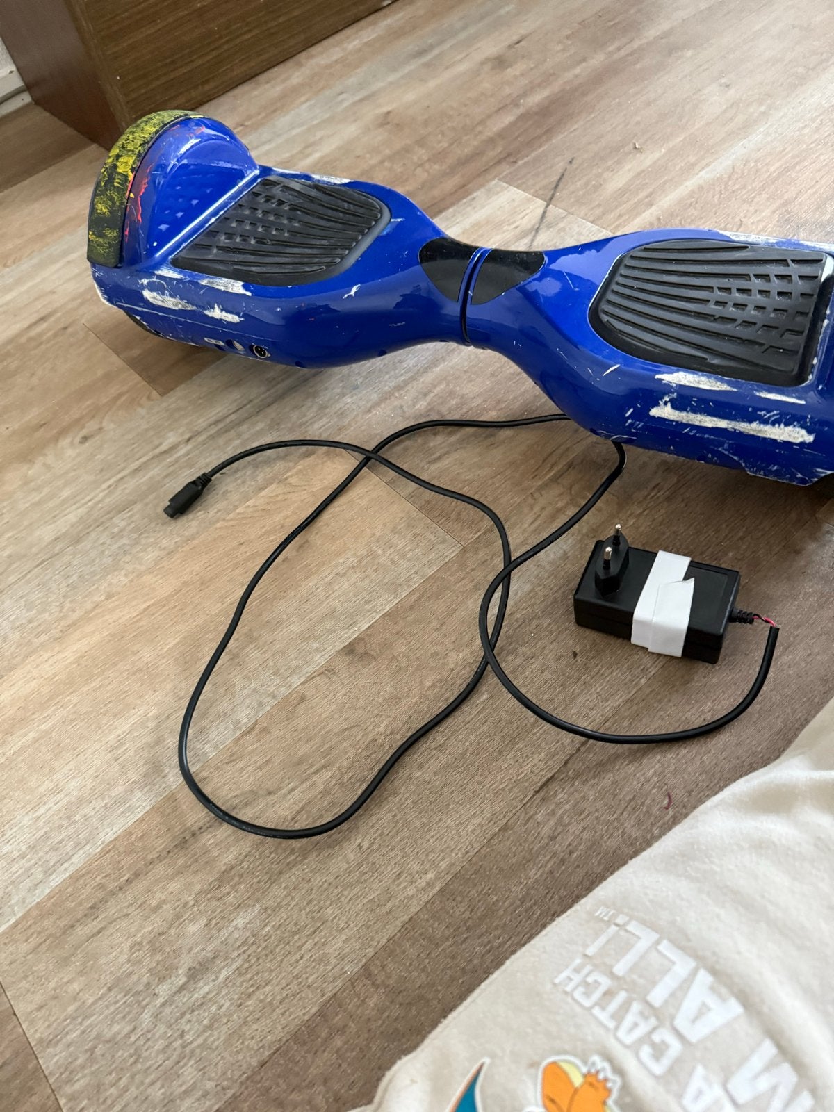 Blauwe Hoverboard met oplader - Gebruikt, Fietsen en Brommers, Steps, Ophalen, Gebruikt, Overige typen