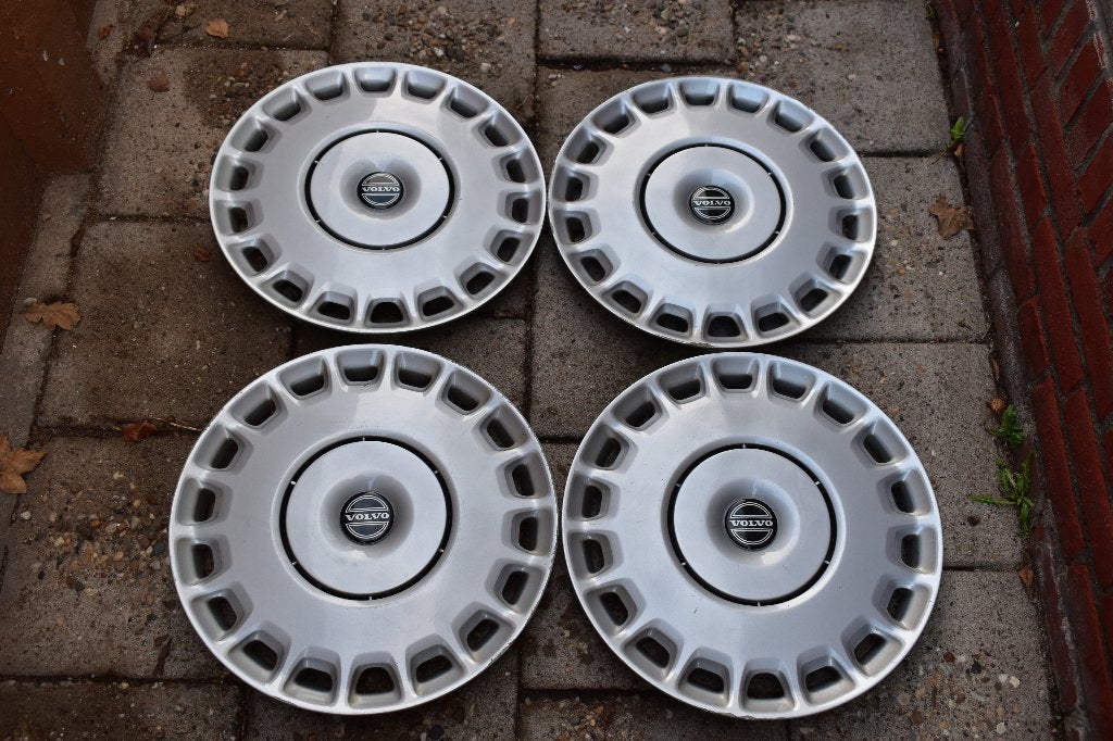 Set van 4 originele wieldoppen Volvo V50 16 inch, Auto diversen, Wieldoppen, Ophalen of Verzenden, Gebruikt