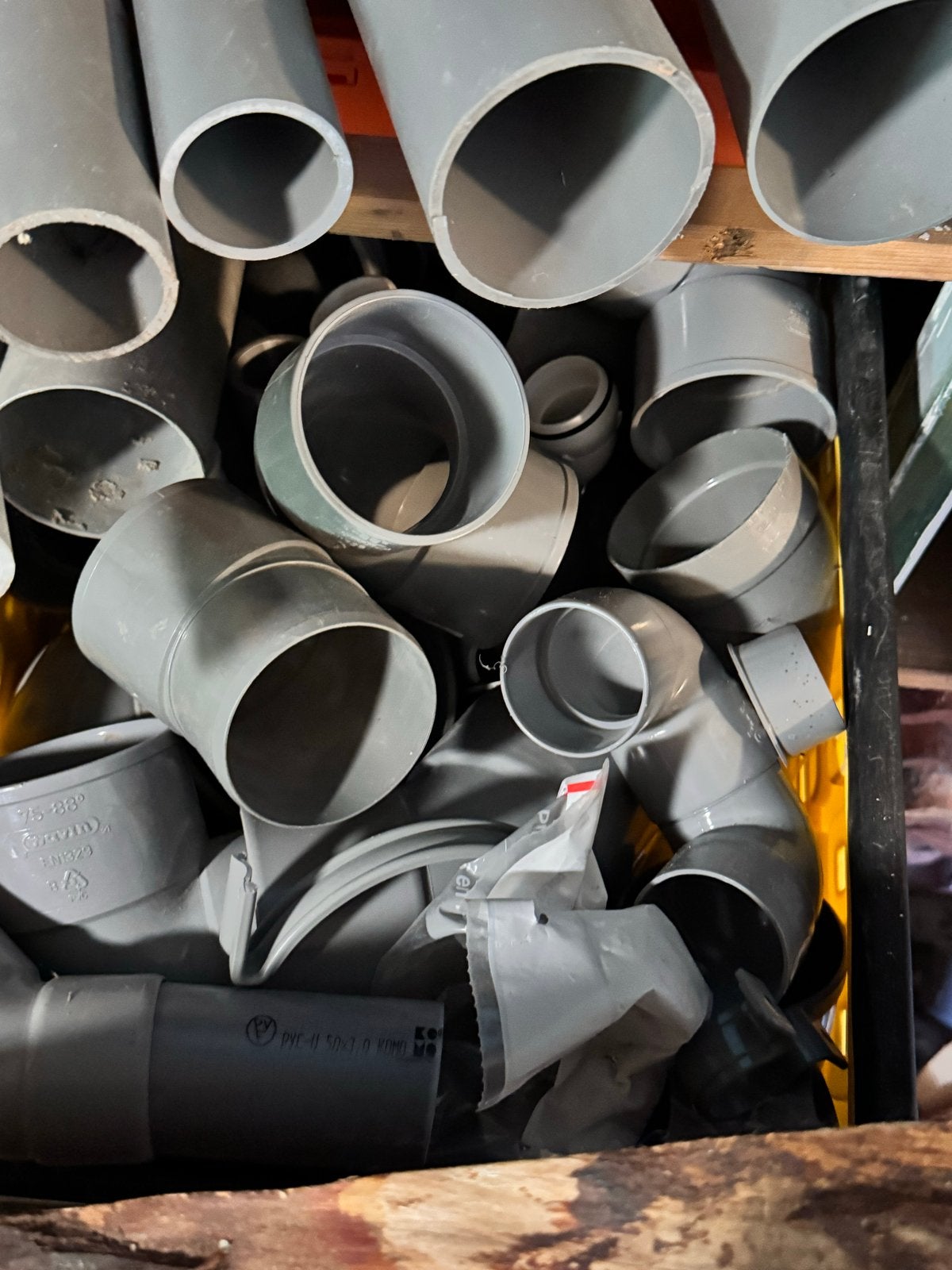 Nieuwe PVC hulpstukken en buizen 32/40/50/75 mm, Ophalen, Afvoer, Pvc, Nieuw