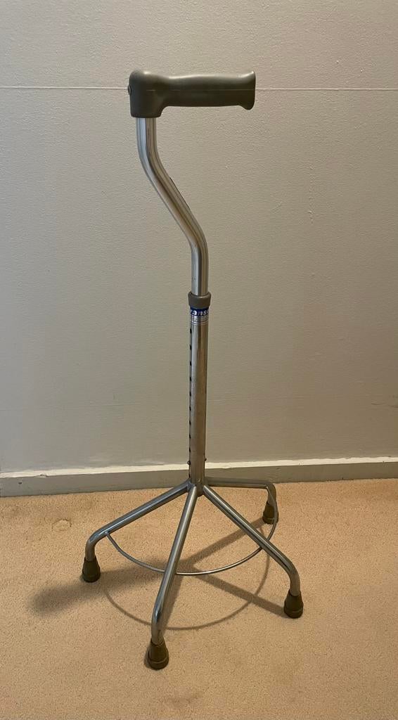 Wandelstok 4-poots Eiffel, Diversen, Wandelstokken, Ophalen, Verstelbaar, Zo goed als nieuw