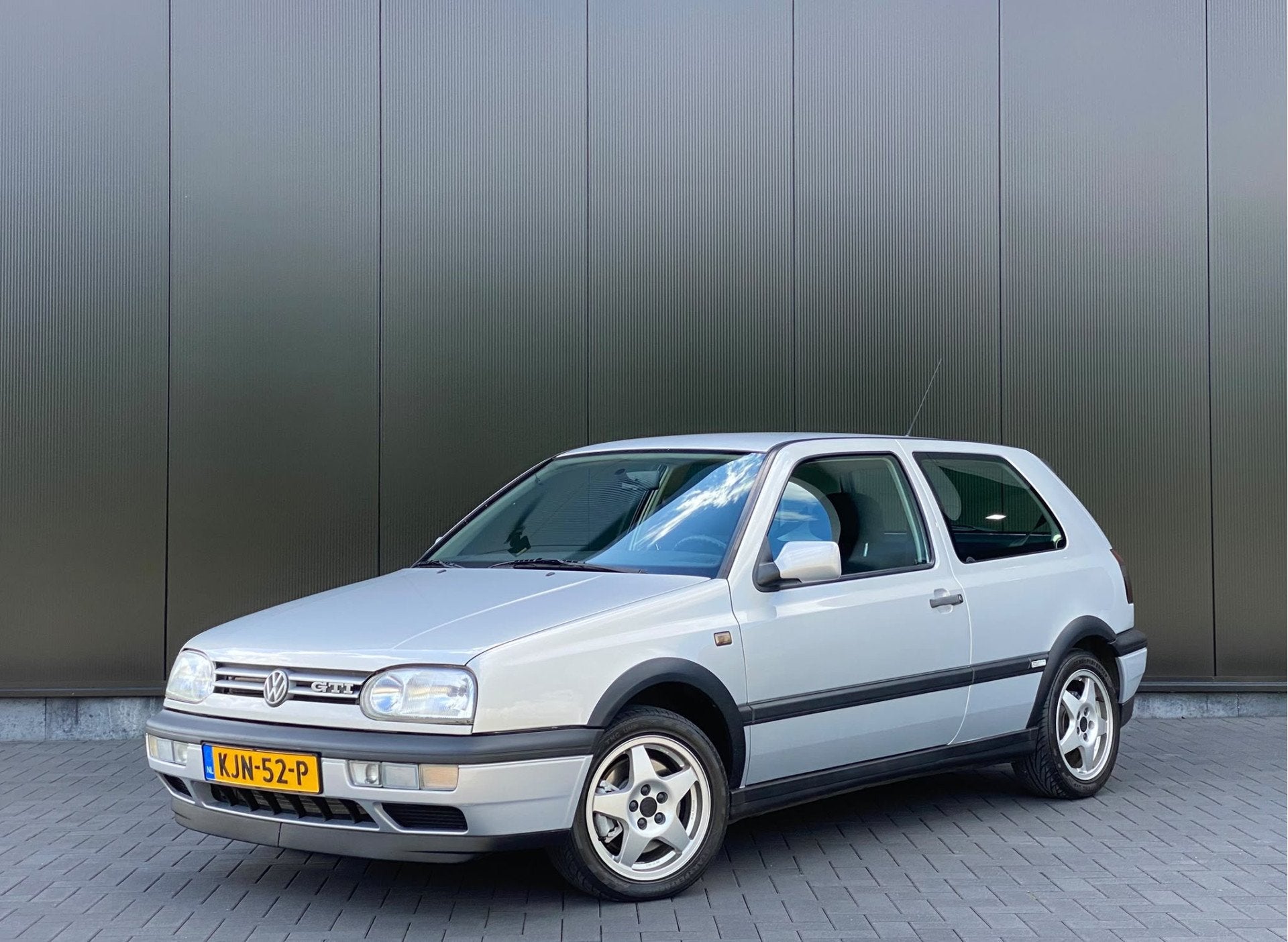 Volkswagen Golf 2.0 GTI (bj 1995), Auto's, Oldtimers, Voorwielaandrijving, 1984 cc, Volkswagen, 116 pk