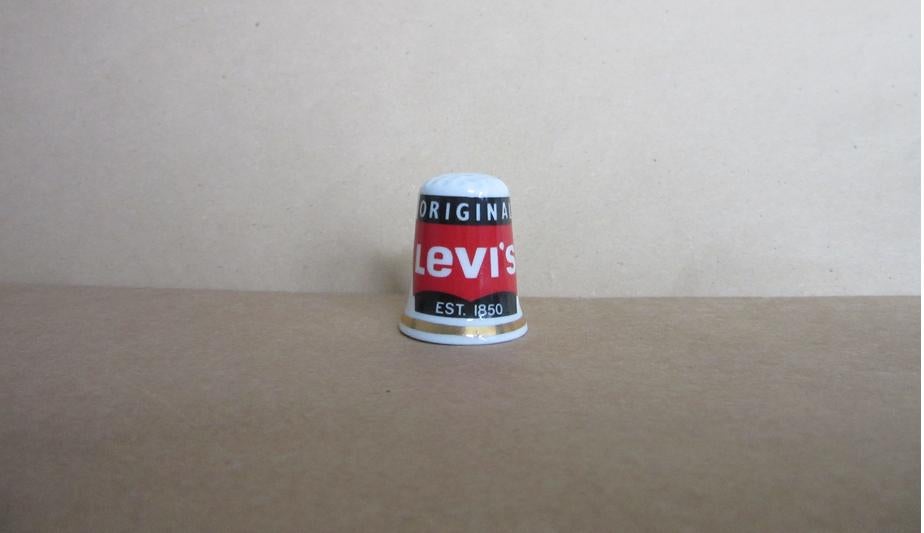 Levi's vingerhoedje, Verzamelen, Verzenden, Zo goed als nieuw