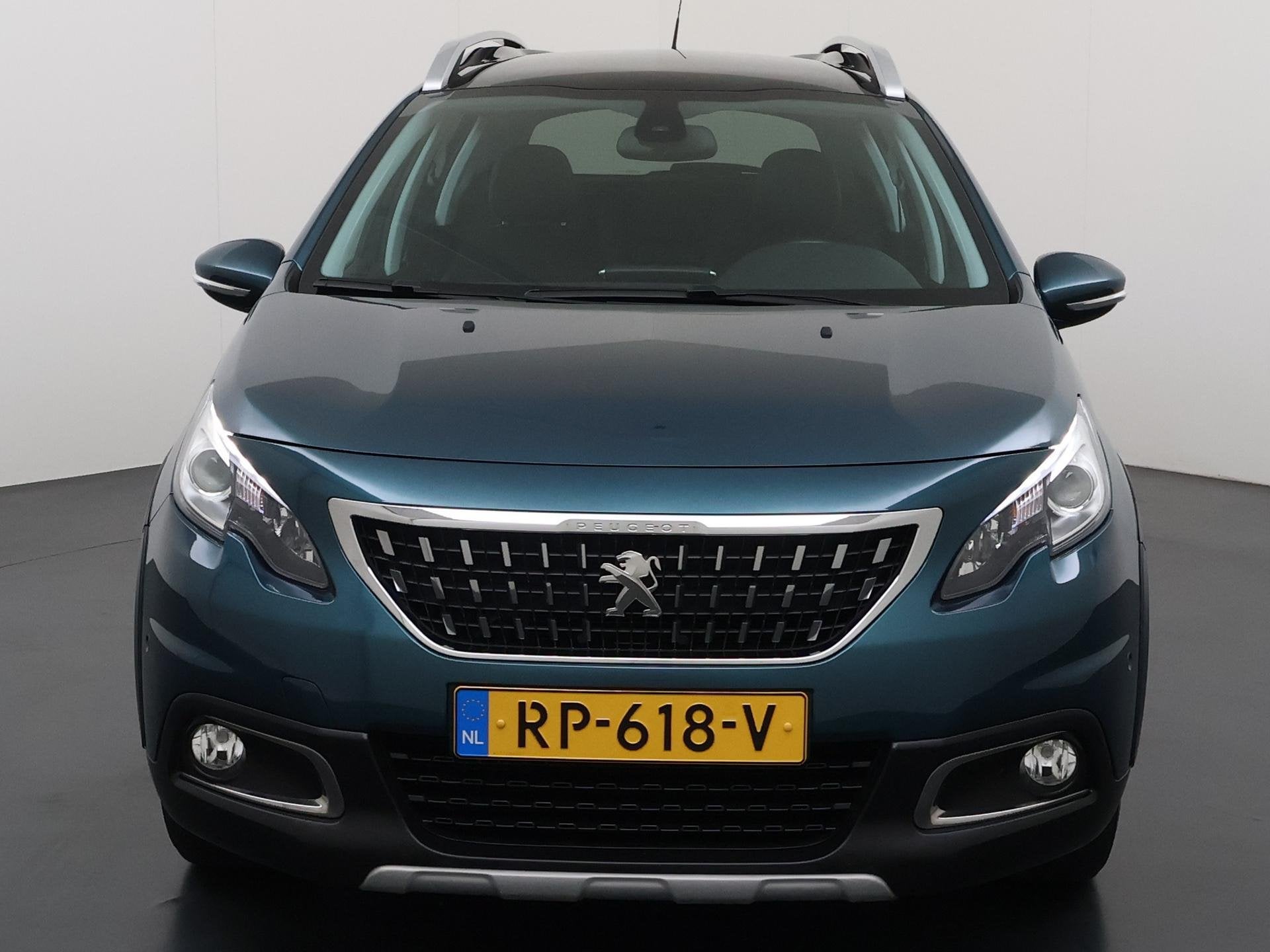 Peugeot 2008 1.2 PureTech Allure | Panoramadak | Navigatie |, Auto's, Voorwielaandrijving, 12 maanden, Stof, Euro 6