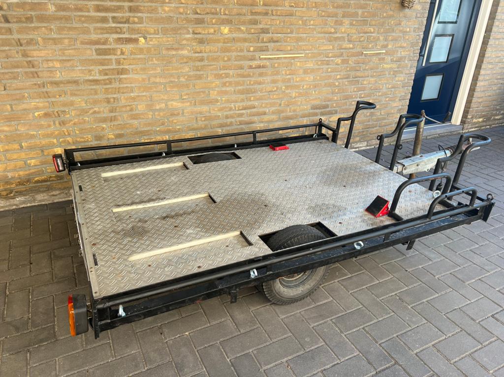 Motortrailer motoraanhanger geremd., Ophalen, Zo goed als nieuw