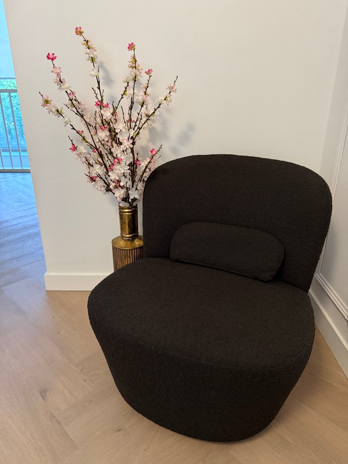 Riverdale Zwarte Bouclé Draaibare Fauteuil - Zo goed als nie, Huis en Inrichting, Ophalen, Zwart, Zo goed als nieuw, Eén