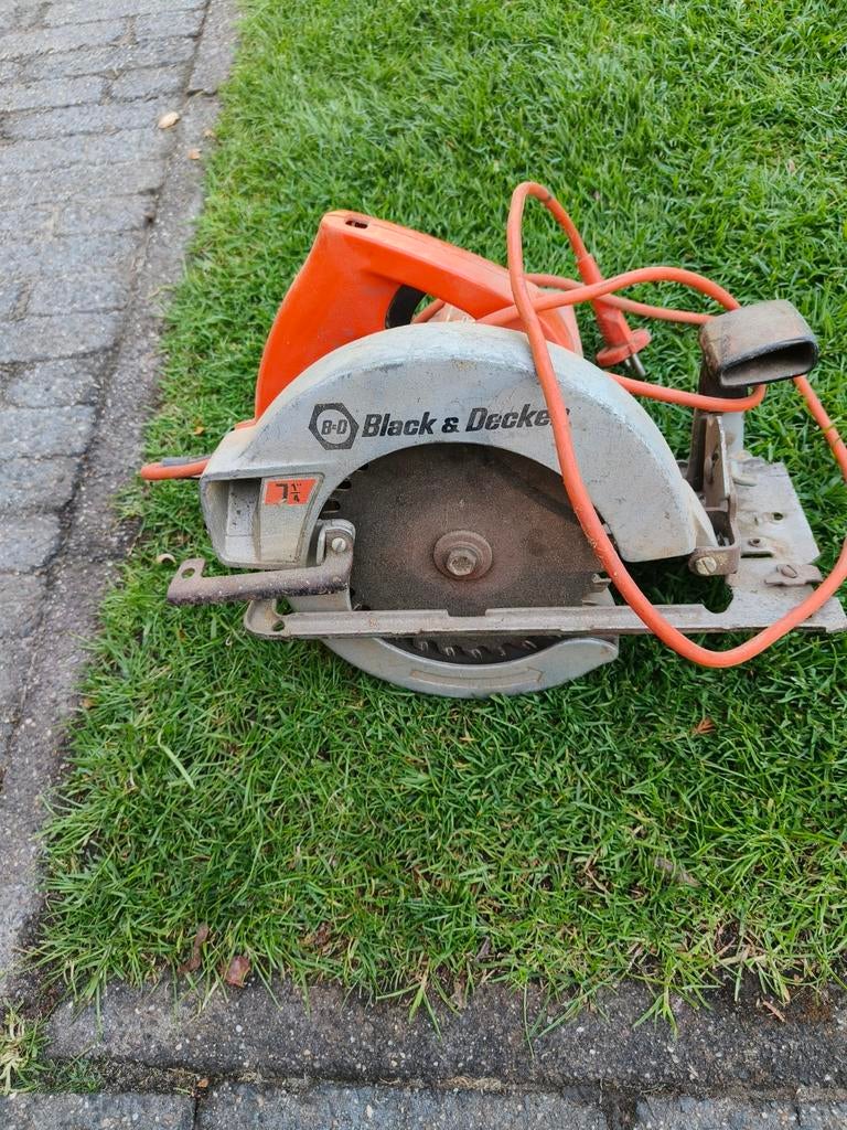 Black & Decker Cirkelzaag - Vintage en Krachtig, Gebruikt, Cirkelzaag, 600 tot 1200 watt, Ophalen of Verzenden