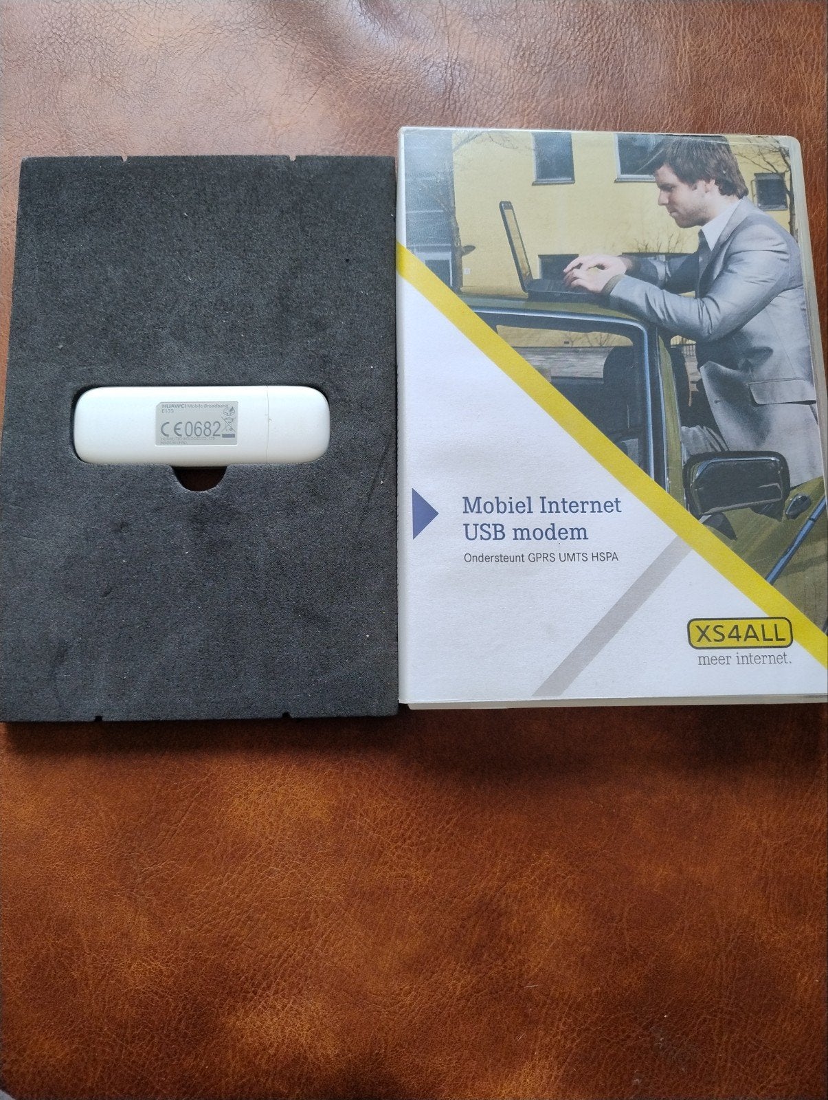 XS4ALL Mobiel Internet USB modem (GPRS UMTS HSPA), Ophalen of Verzenden, Zo goed als nieuw