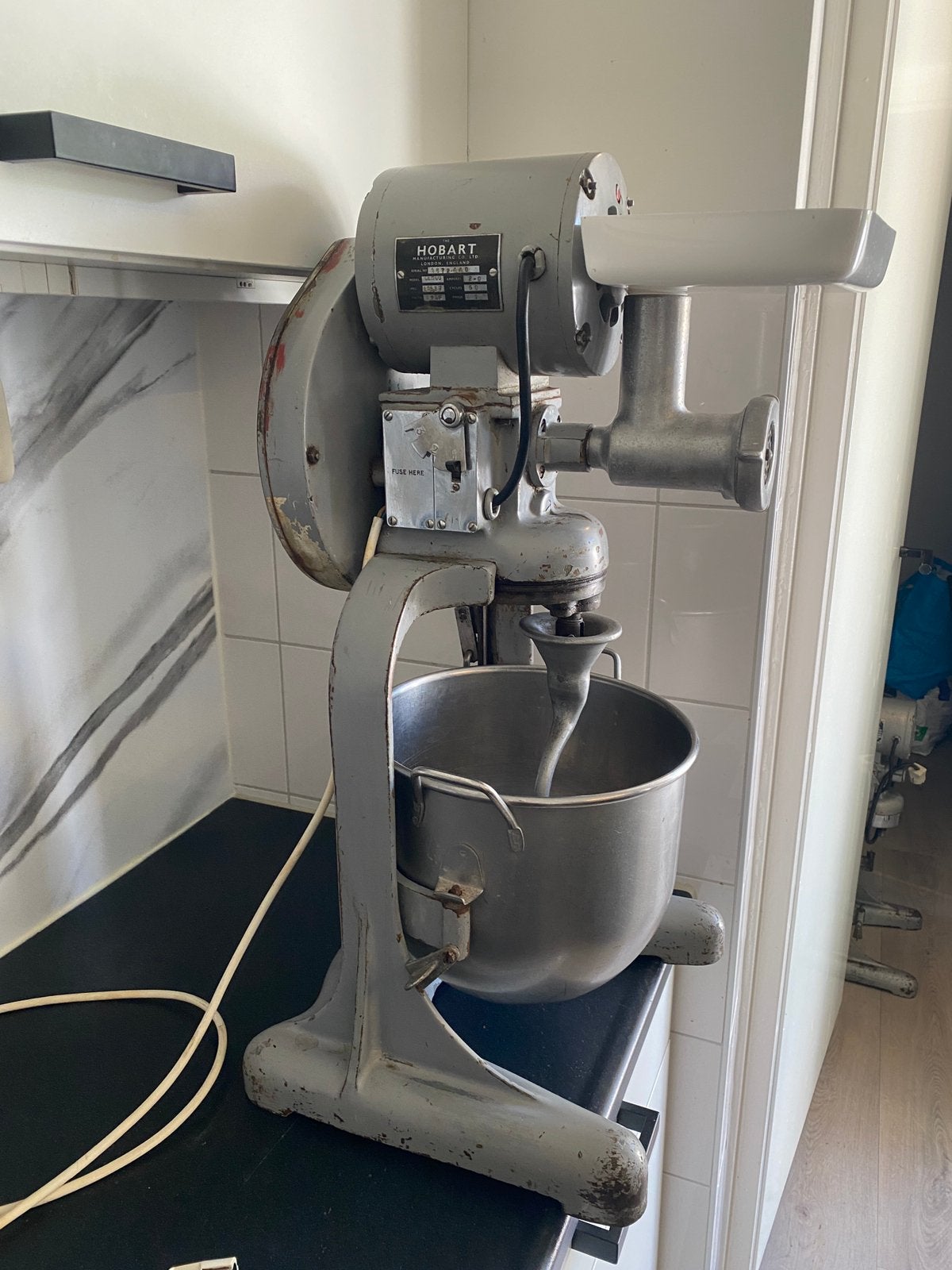 Hobart mixer CE100 planeetmenger deegmachine incl vleesmolen, Witgoed en Apparatuur, 4 liter of meer, Ophalen of Verzenden, Gebruikt