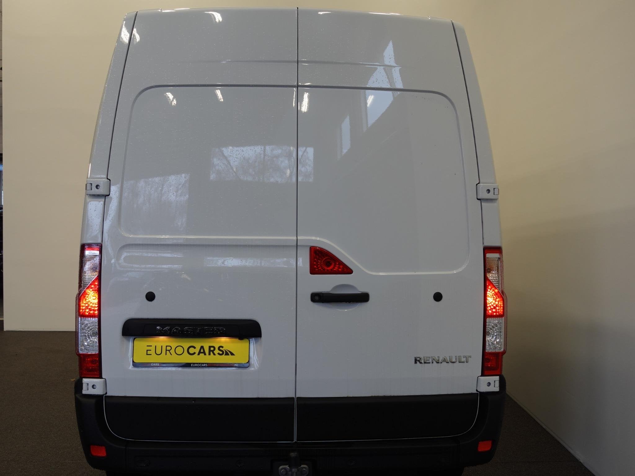 Renault Master T33 2.3 dCi 135PK L2H2 Airco Cruise control P, Voorwielaandrijving, Gebruikt, 4 cilinders, Renault