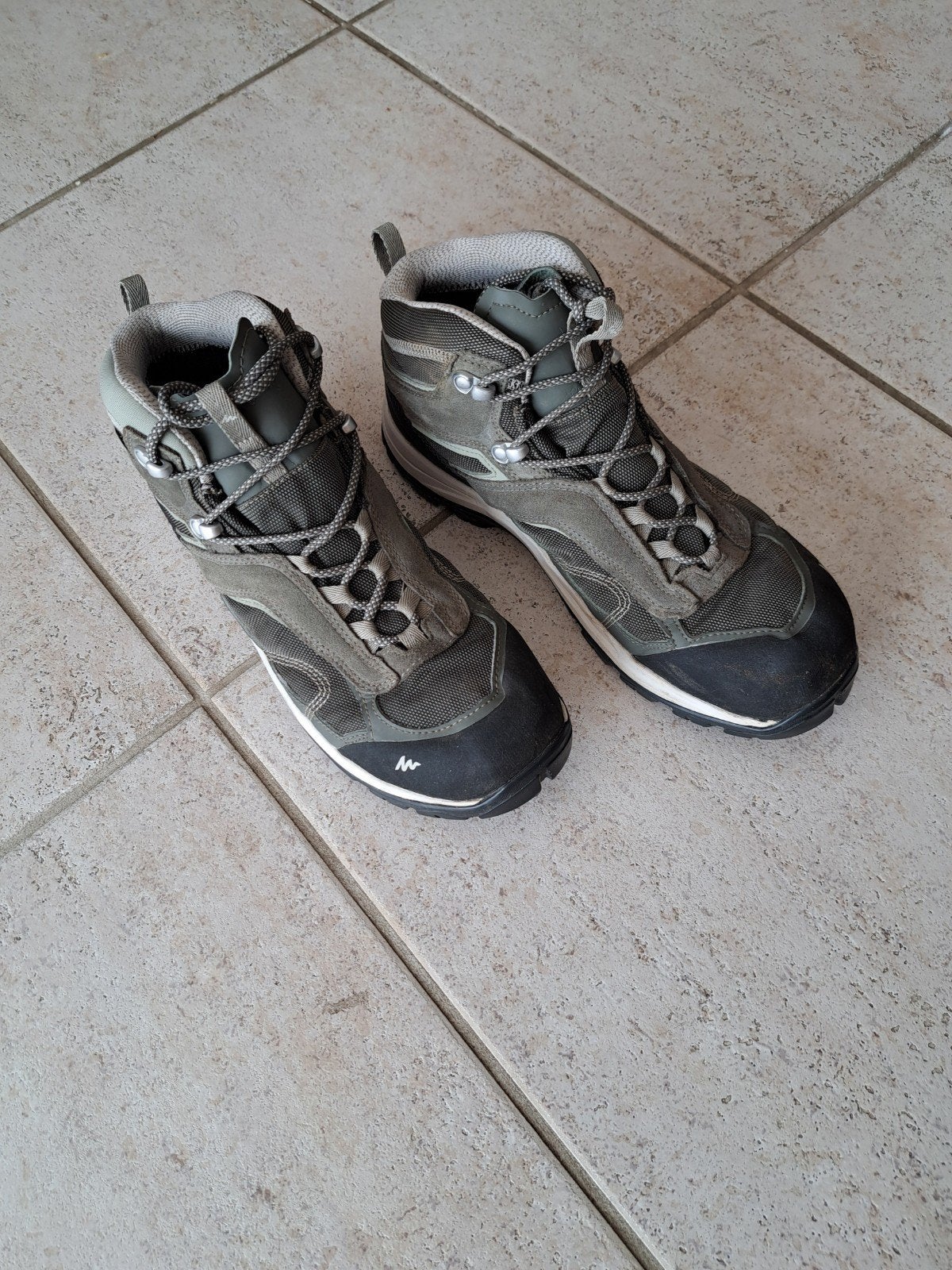 Z.g.a.n Quechua wandel schoenen mt42, Ophalen of Verzenden, Bruin, Wandelschoenen of Bergschoenen