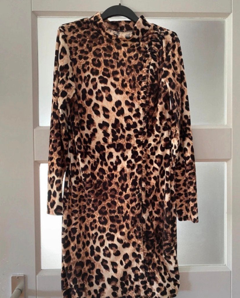 Vintage luipaardprint jurk | S/M (36/38), Kleding | Dames, Maat 38/40 (M), Bruin, Ophalen of Verzenden, Zo goed als nieuw