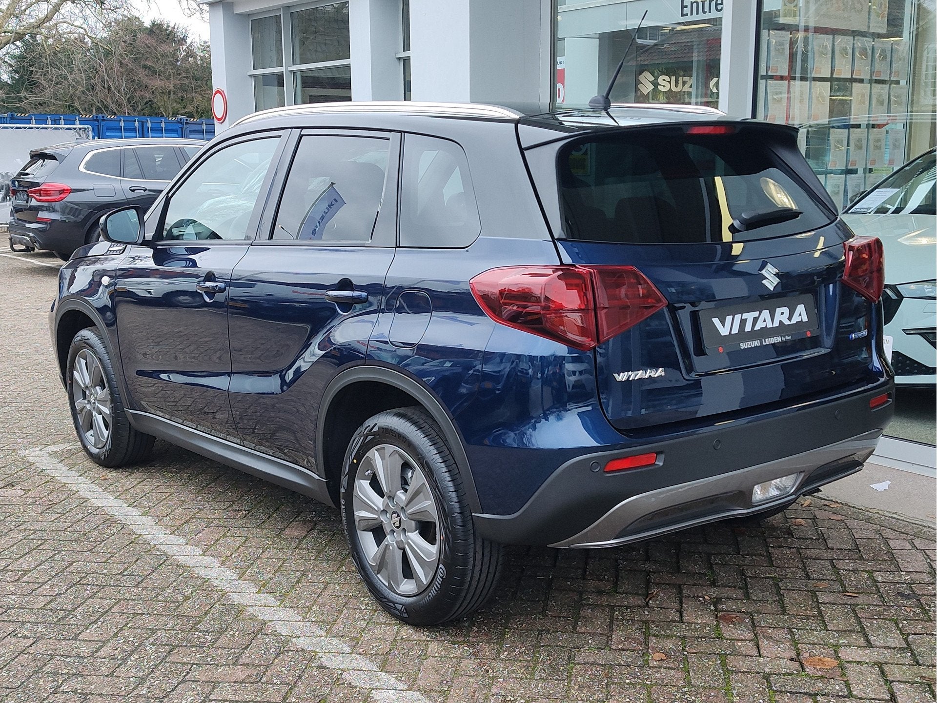 Suzuki Vitara 1.4 BOOSTERJET SELECT SMART HYBRID Direct Leve, Voorwielaandrijving, 12 maanden, Stof, Zwart