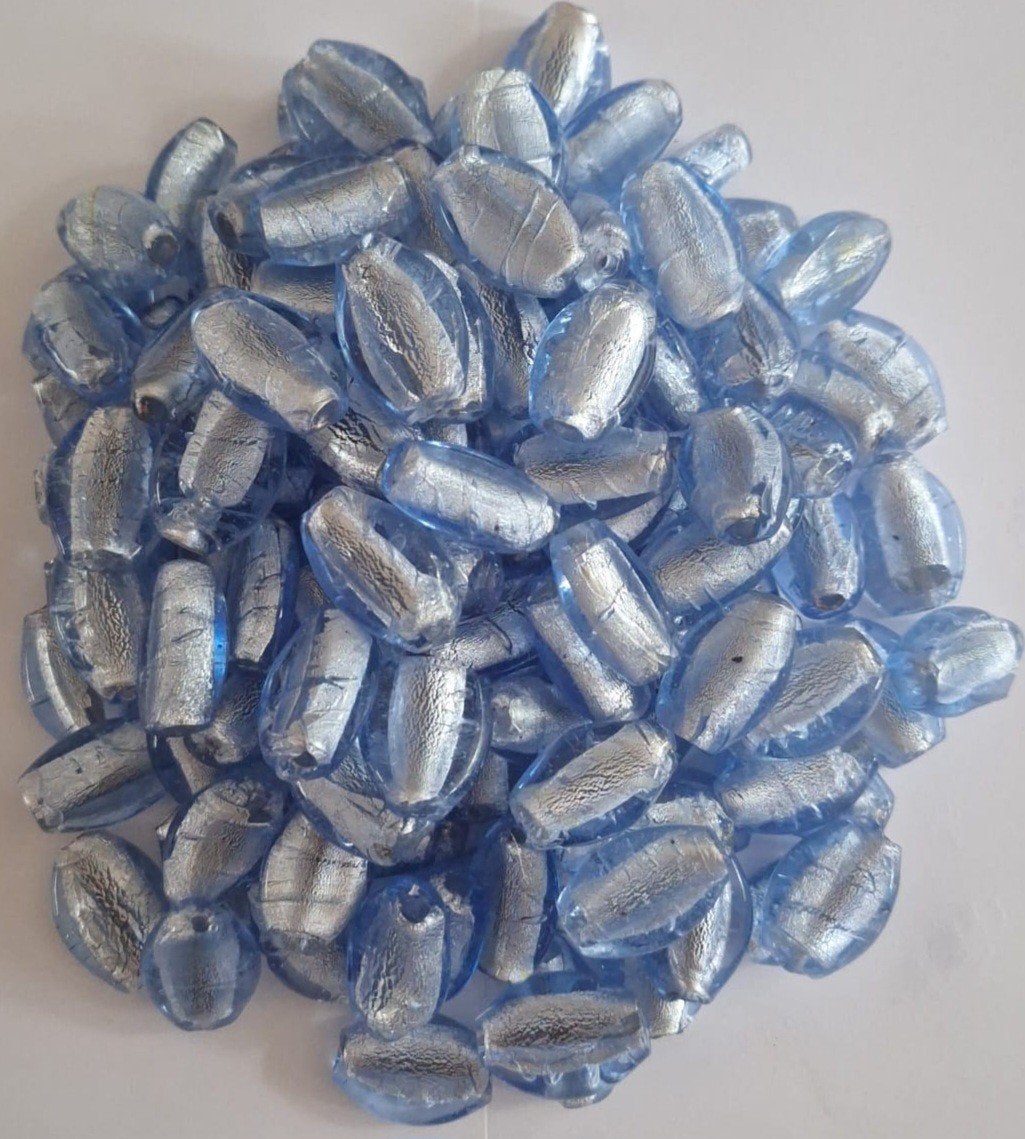 Partij 1 kilo silverfoil aparte vorm glaskralen 28x16 mm 1, Hobby en Vrije tijd, Verzenden, Nieuw, Kraal