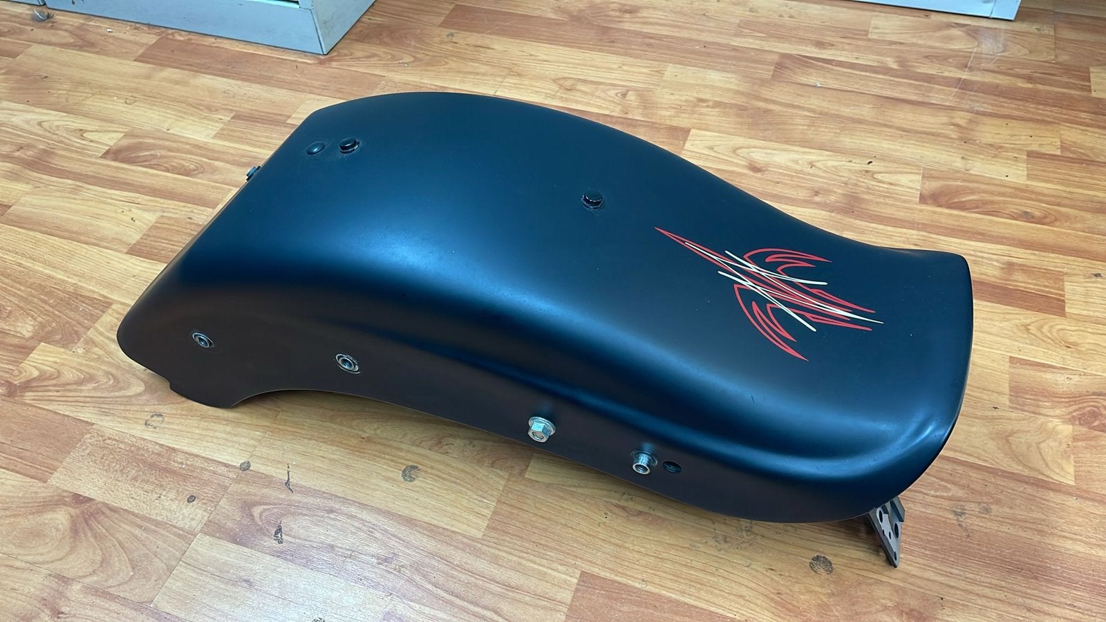 Origineel Harley Crossbones achter spatbord, Ophalen, Gebruikt