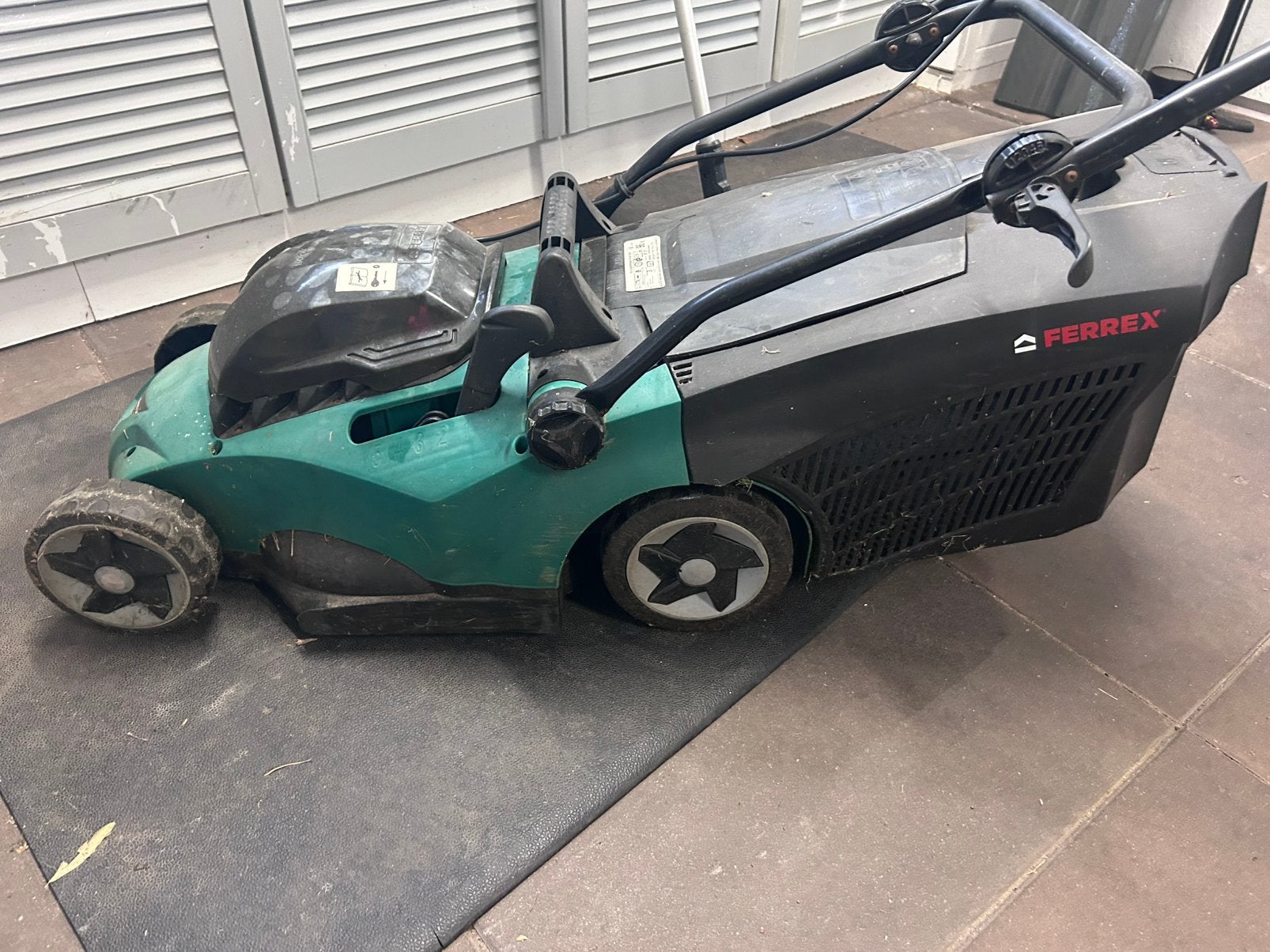 Ferrex grasmaaier + trimmer – incl accu en lader, Ophalen, Zo goed als nieuw